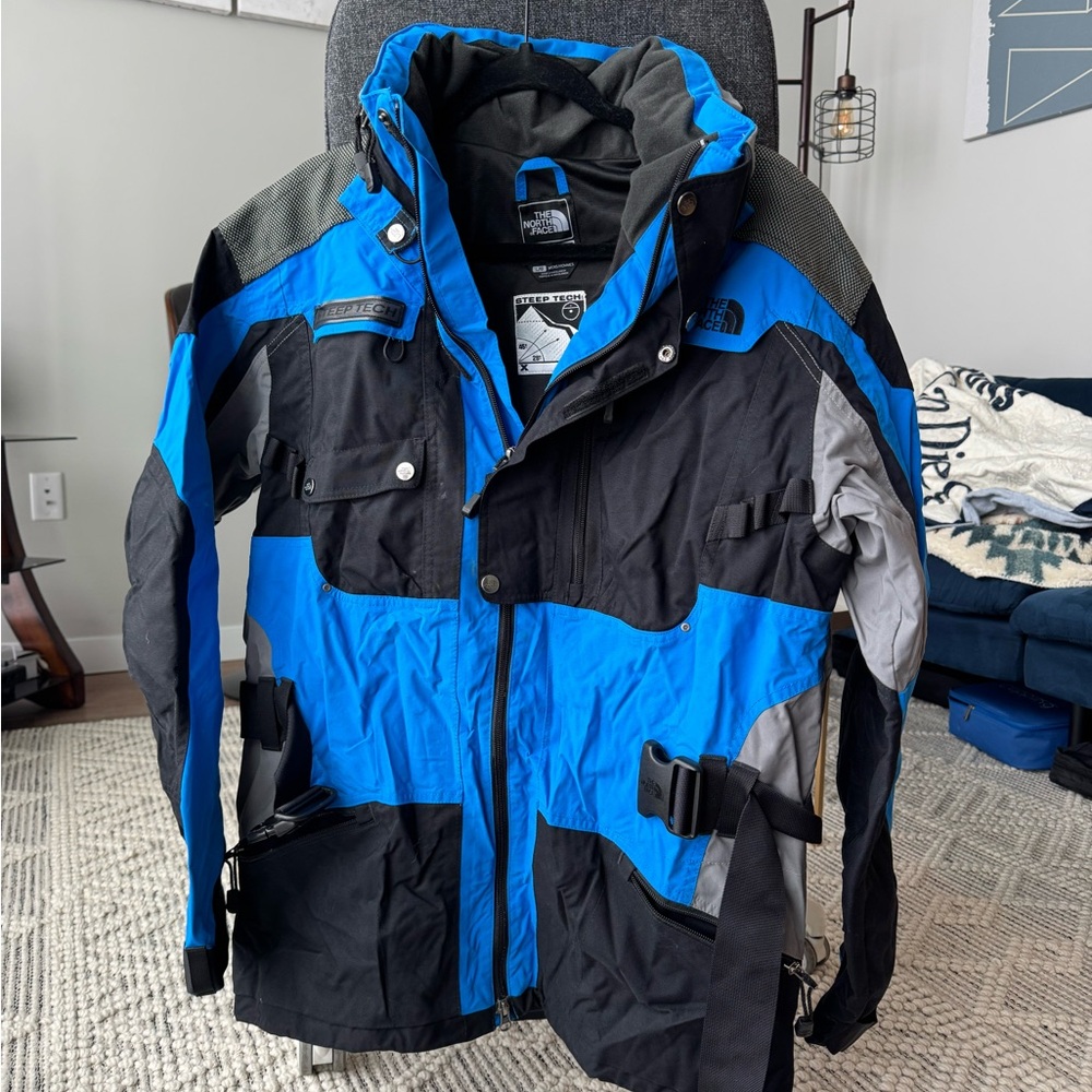 The North Face Men's Blue and Black Jacket